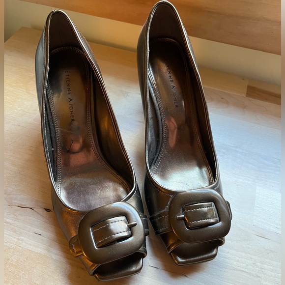 etienne aigner heels